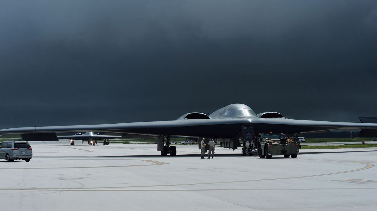 Demonstrace síly. Na atol v Indickém oceánu míří neviditelné bombardéry B-2