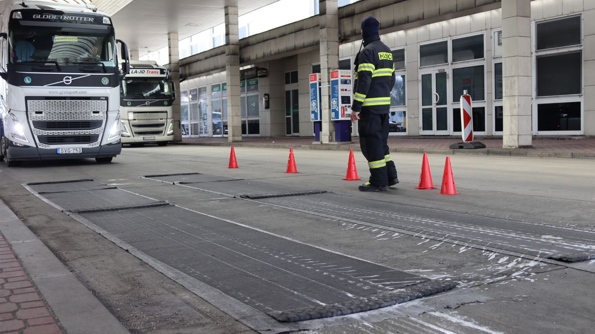 Kontroly kvůli slintavce se na hranicích s Rakouskem od úterý ruší