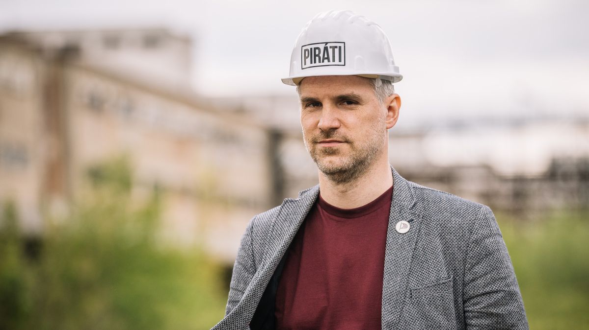 Piráti hledají způsoby, jak vzít voliče Turkovi. Chtějí cílit na „nespokojené“