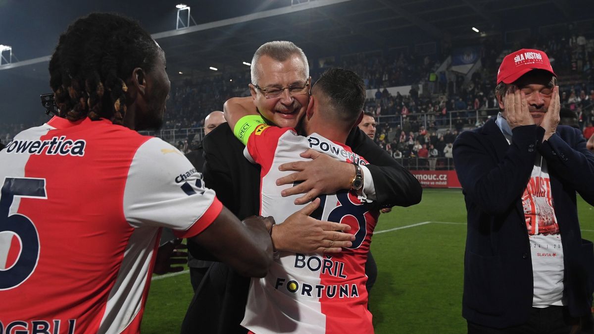 Slavia Prague: Tykač’s Stability & Key Decisions