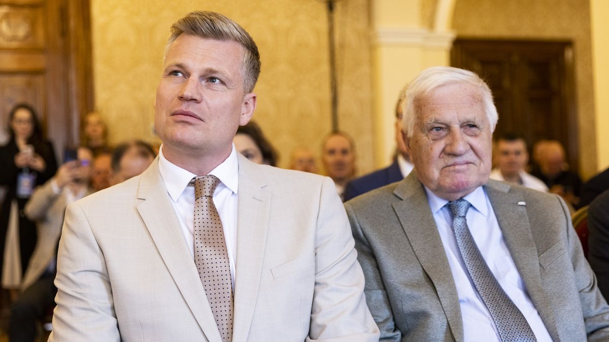 „Nejsme MAGA, jsme MEGA.“ Obdivovatelé Trumpa Turek a Macinka hostili Patrioty