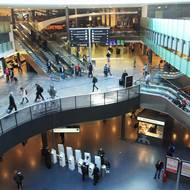 10. Zurich Airport: Zatímco Haneda je podle ankety nejčistším letištěm světa, to v Curychu nejčistším v Evropě.