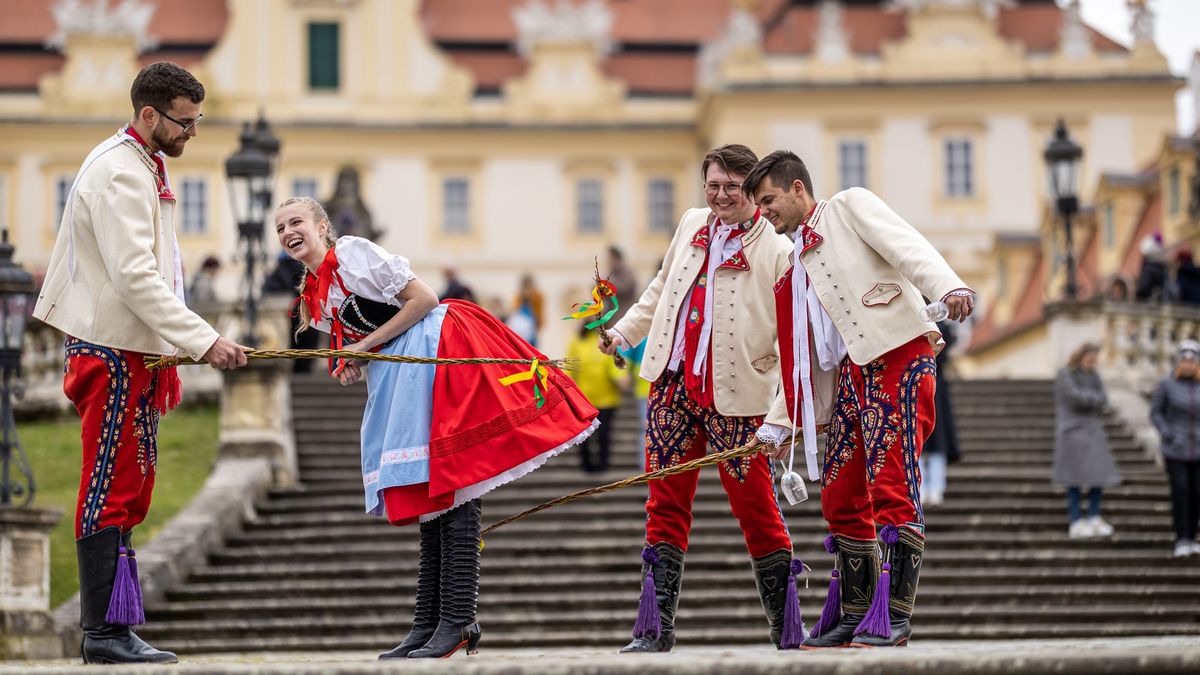 Velikonoce na hradech a zámcích: v rytířském stylu i se sladkou odměnou. Kam vyrazit?