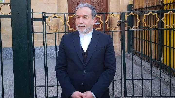 Írán podle ministra zahraničí nyní popravy nechystá, kvůli situaci zasedne OSN