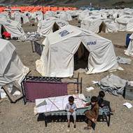 Podle Amnesty International bylo od září 2023 do února 2025 z Pákistánu deportováno přes 840 tisíc afghánských státních příslušníků. (Tórcham, 10. dubna.) 