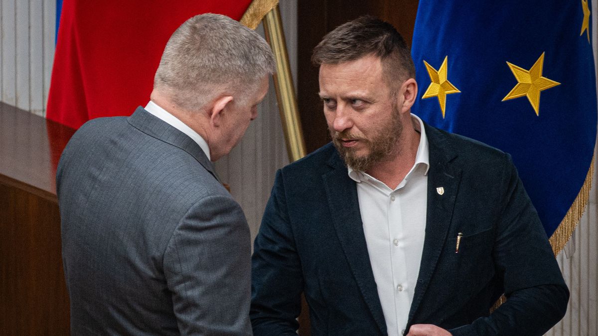 „Výsměch vědě a první linii.“ Ficova vláda plní covidové sliby