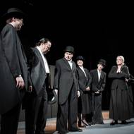 Zleva William Valerián, Filip Richtermoc, Jiří Zapletal, Lucie Andělová, Natálie Holíková, Martina Nováková a výtvarnice Marija Havran.