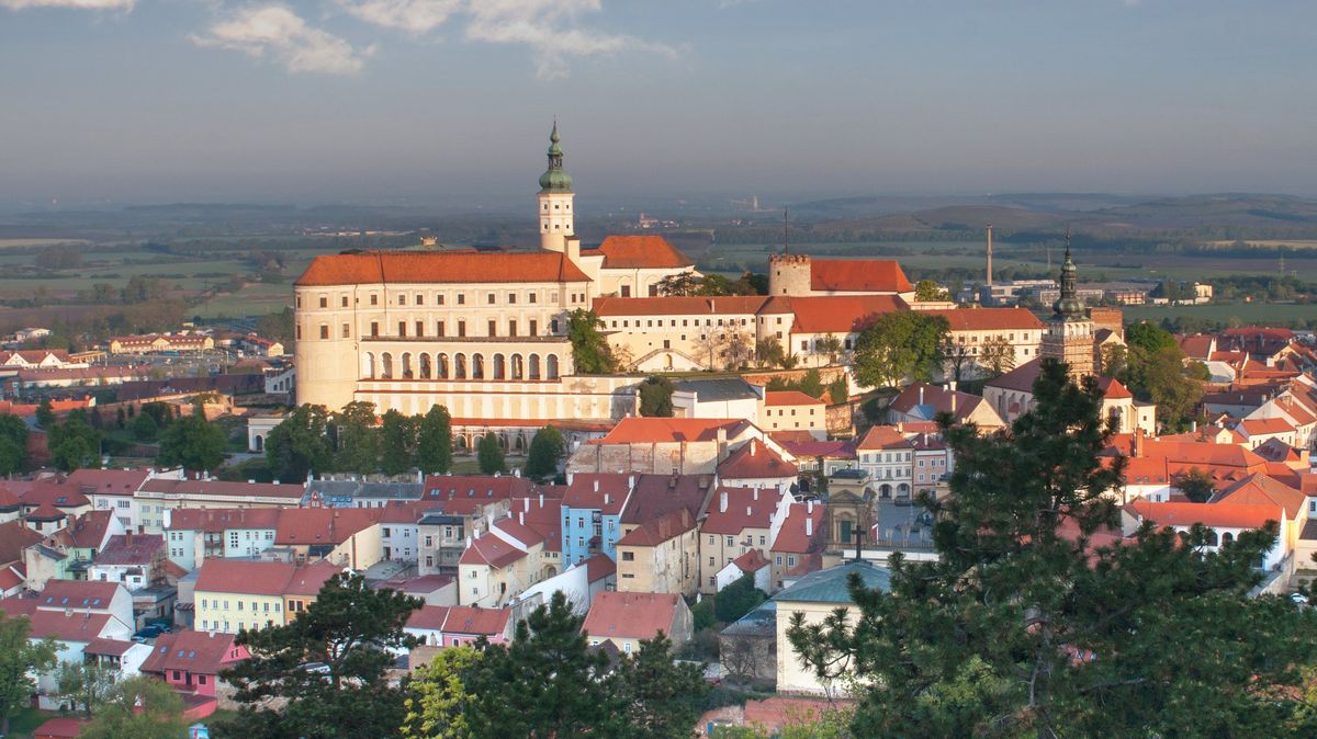 Dostavba dálnice na Vídeň má klíčové razítko. Stavět se začne za rok