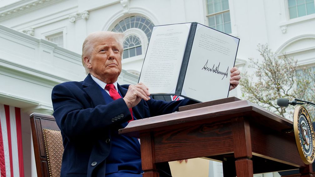 Po čem Trump touží. Sedmnáct vzácností, které Americe zoufale chybí