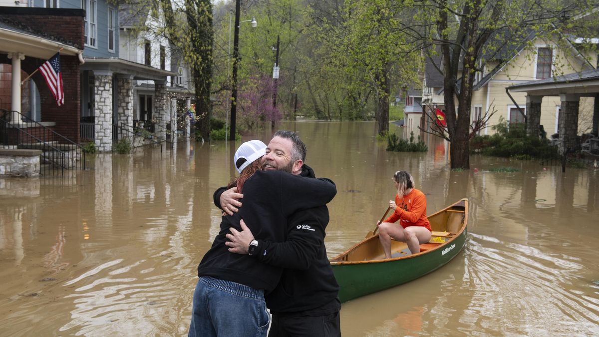 Fotky: Počasí udeřilo od Ohia po Texas, bouře si vyžádaly dvě desítky mrtvých