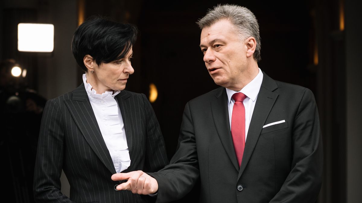 Schůzka, o níž Blažek dosud mlčel: Bitciony chtěl řešit se špičkami žalobců