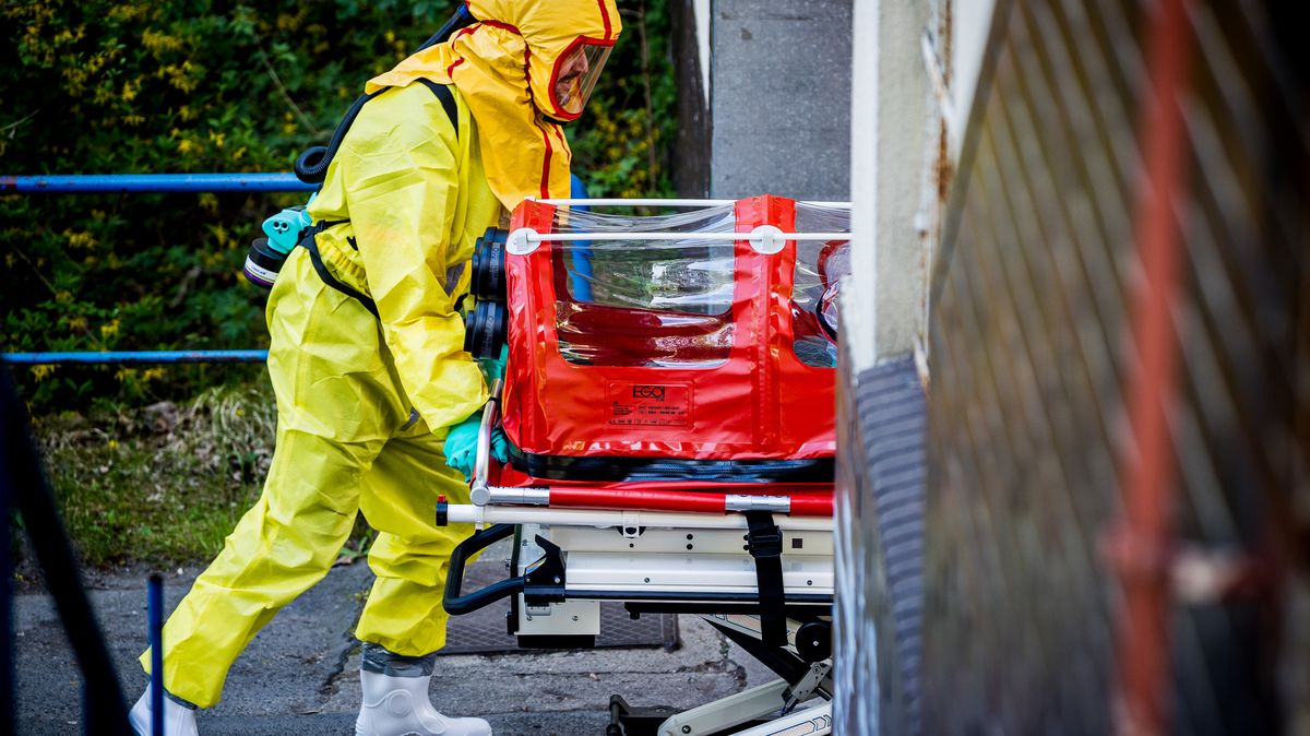 Ebolu u pacienta na Bulovce testy vyloučily, řekl ministr Válek