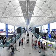 6. Hongkong International Airport: Hongkongské letiště cestující označují za nejlepší, co se přístupu imigračních úředníků týče.