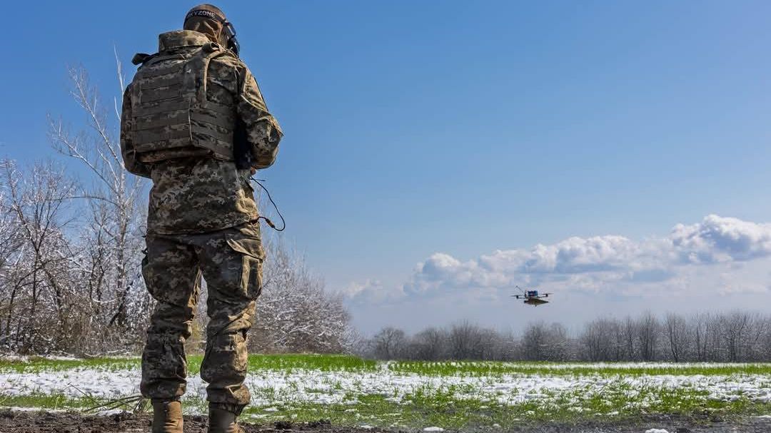 Ukrajina i Rusko hlásí sestřelení desítek dronů nepřítele