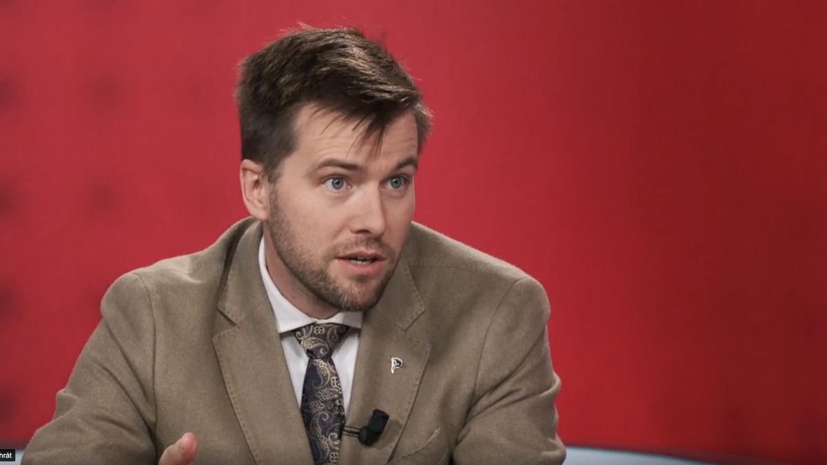 Uvěří voliči pirátským slibům? Poslanec odpovídá