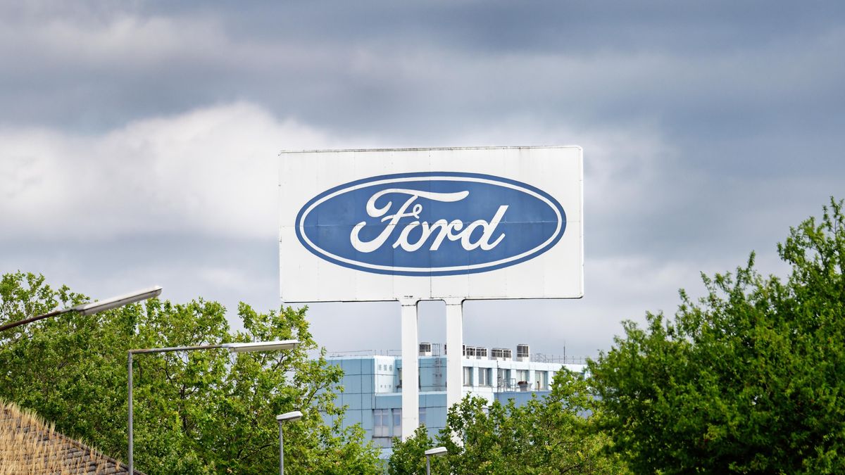 Zaměstnanci automobilky Ford v Kolíně nad Rýnem stávkují, poprvé v historii