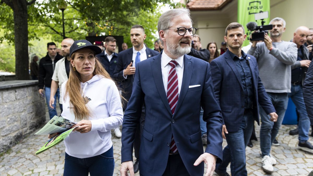STEM: Koalice Spolu stahuje náskok hnutí ANO. Motoristé by neuspěli