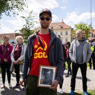 Lidé děkovali Rudé armádě.