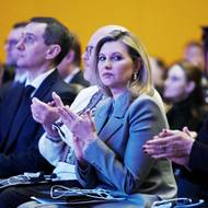 Program měla v Praze i ukrajinská první dáma Olena Zelenská, která vystoupila  na zdravotnické konferenci Global Healthcare Initiative for Ukraine, která se koná pod záštitou Evy Pavlové. 