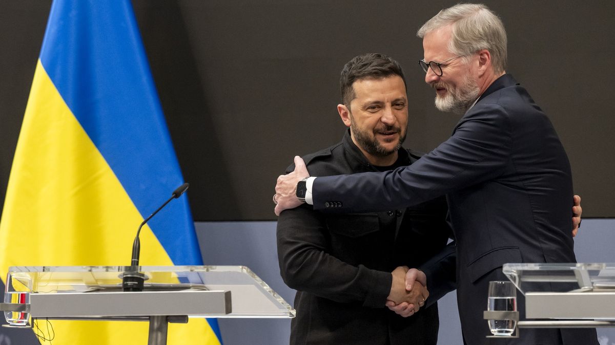 „Jde o svobodu dalších národů.“ Zelenskyj v Praze ocenil českou podporu