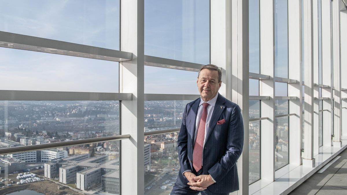 Noční telefonát Pirátům z večírku je legenda, tvrdí auditor digitalizace