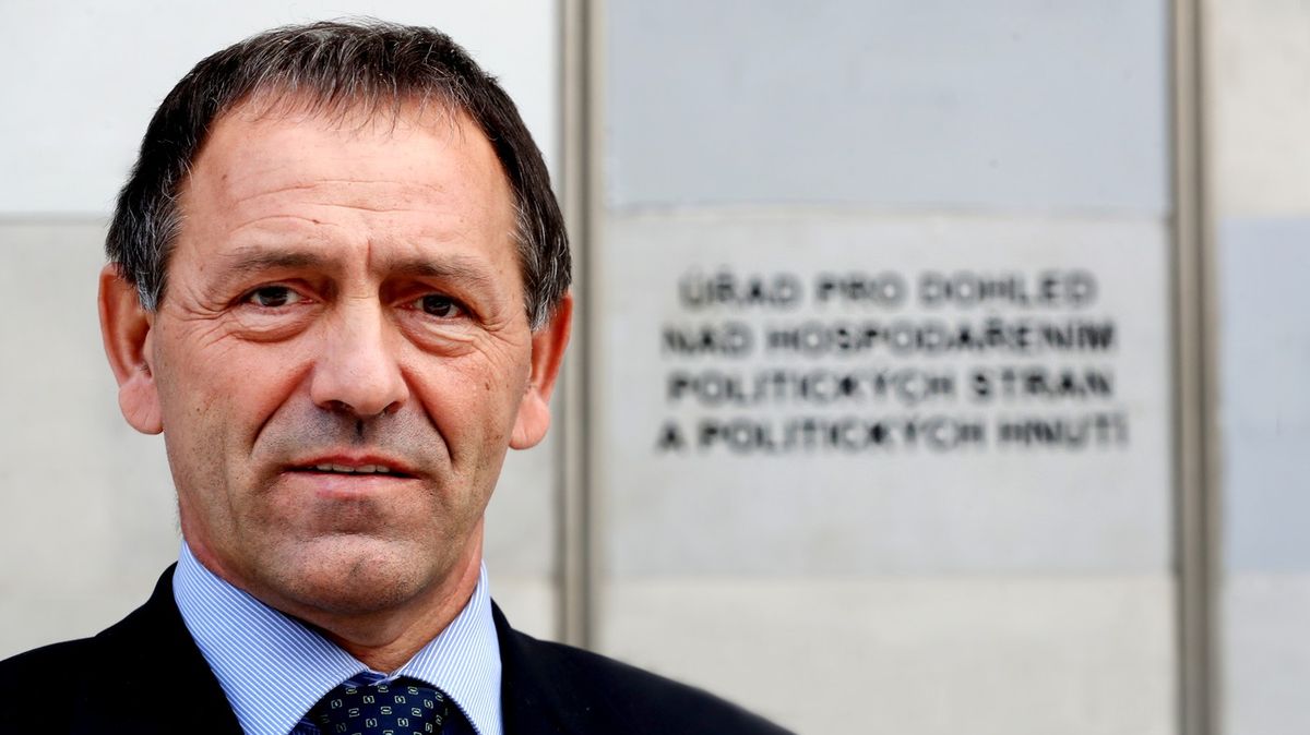 Šéf úřadu, který hlídá kampaně: Zaměříme se na strany sdílející kandidátky