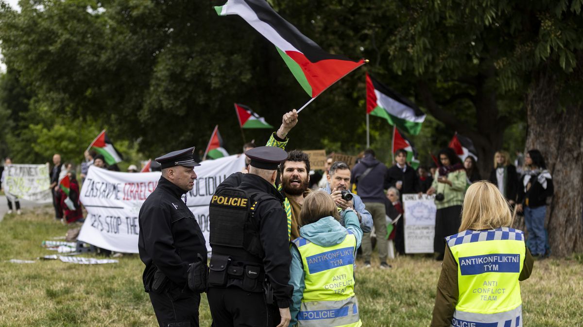 Festival, nebo vizáž pro genocidu. Izrael rozdělil návštěvníky Štvanice