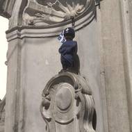 Brusel - Manneken Pis.