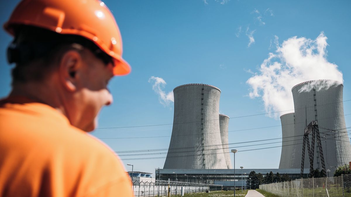 Stačí pár zásahů a Česko zhasne. Energetika je zranitelnější, než tušíme