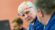 Dotační obchod primátora z ANO: podivuhodné linky na respirátory