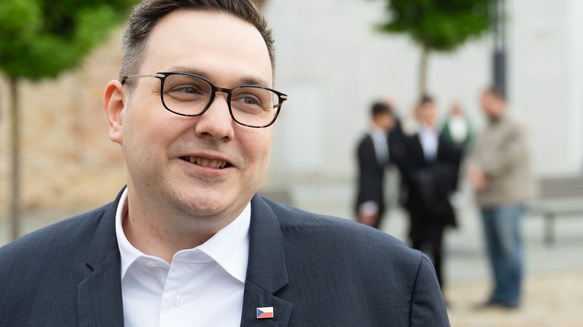 Česko kvůli bojům dočasně uzavírá velvyslanectví v íránském Teheránu