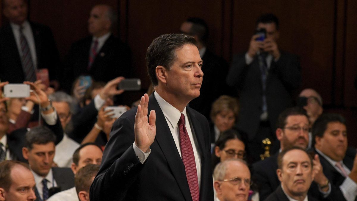 Bývalý ředitel FBI čelí vyšetřování, měl vyzvat k atentátu na Trumpa