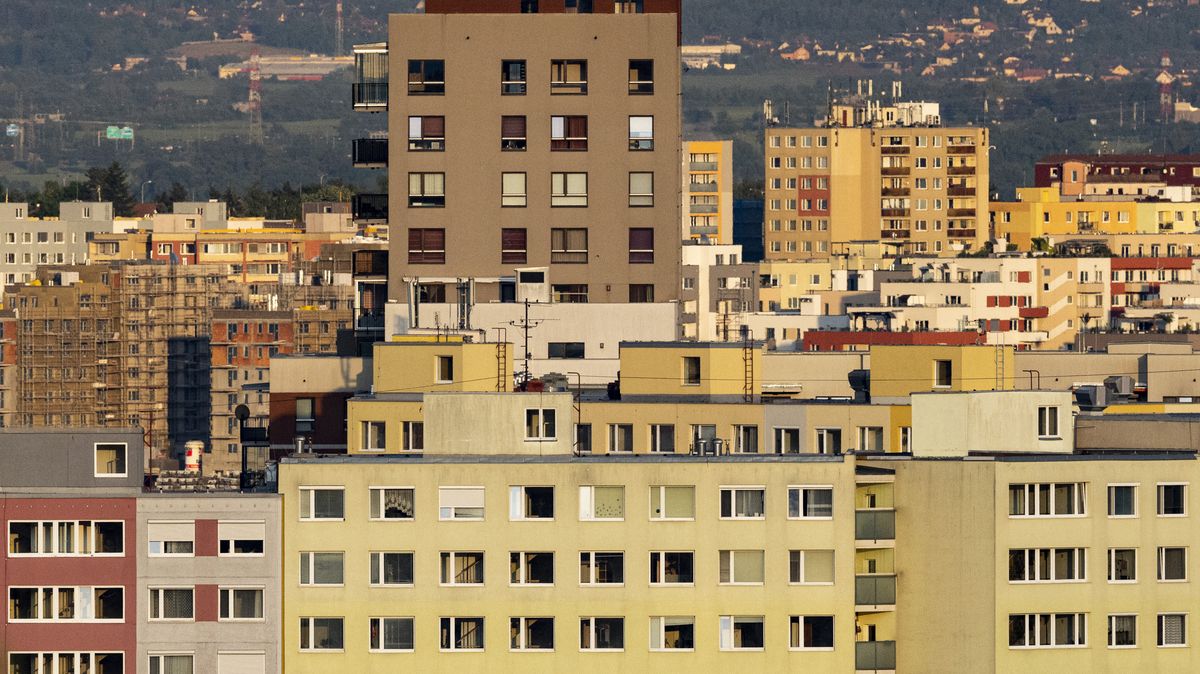 Historické centrum i na dohled lesa. Jaké adresy nejvíce lákají Čechy