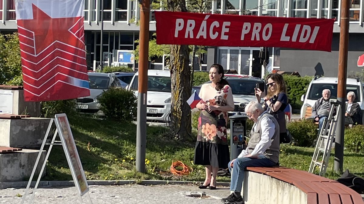 „Komunistů si vážím. A práci vrátím důstojnost,“ hecovala důchodce Bobošíková