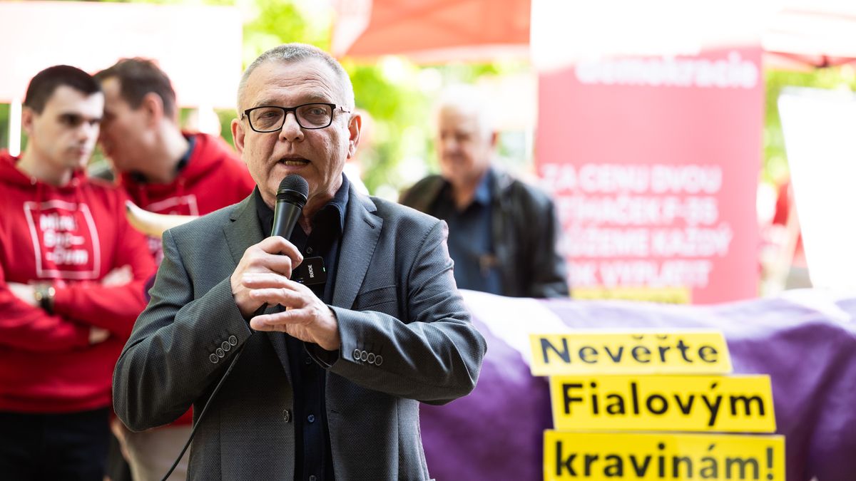 Zaorálek chce překonat Marka Bendu. A udělá pro to všechno
