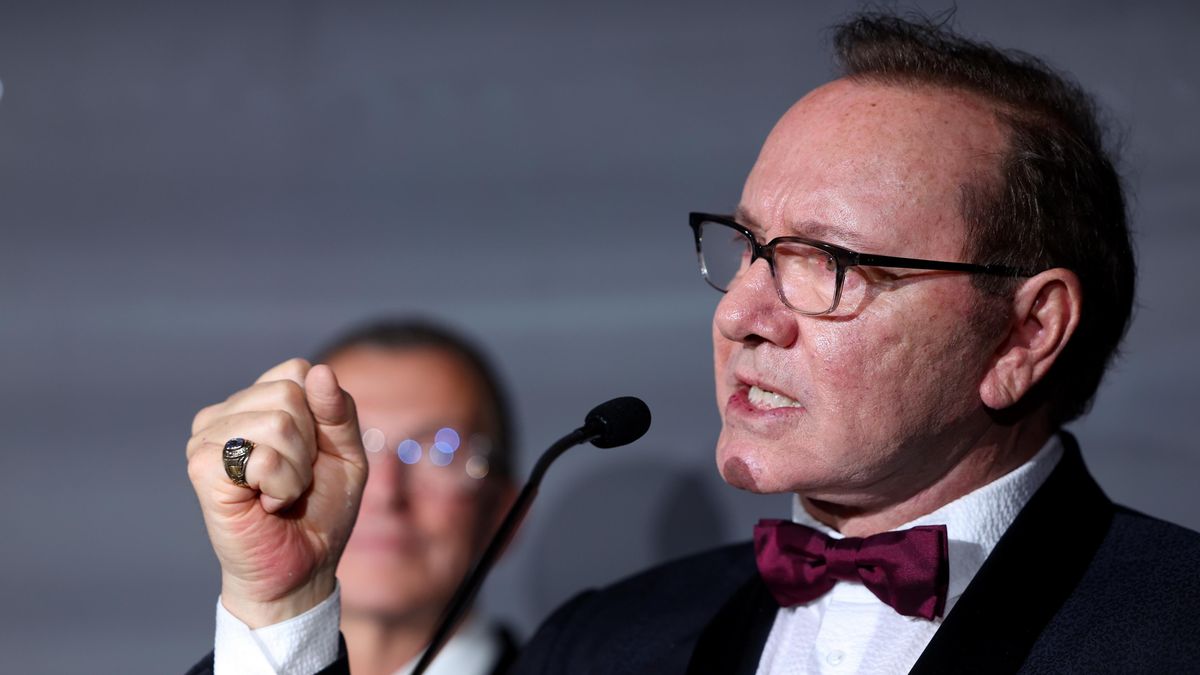 Kevin Spacey dostal cenu v Cannes. Pořadatelé se od něj distancovali