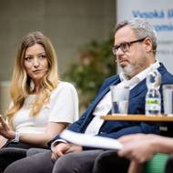 Pohled pro investory dodala akciová expertka podcastu Ve vatě Anna Píchová.