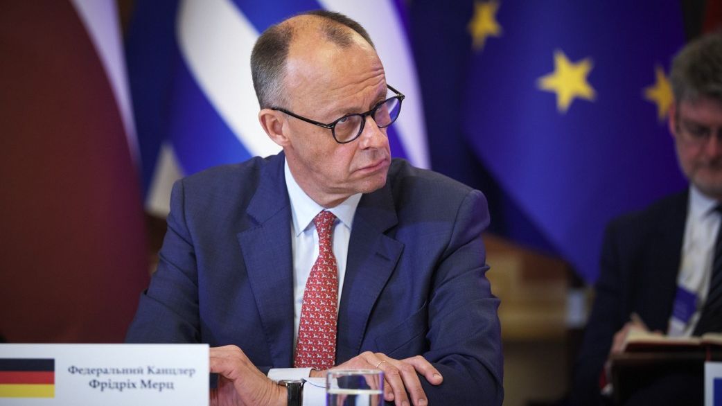 SRN a spojenci podle Merze zkonfiskují ruská aktiva, pokud to dovolí právo