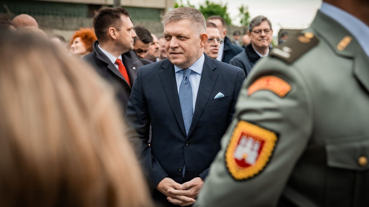 Fico opět u Putina. Jak v praxi vypadá jeho politika čtyř světových stran