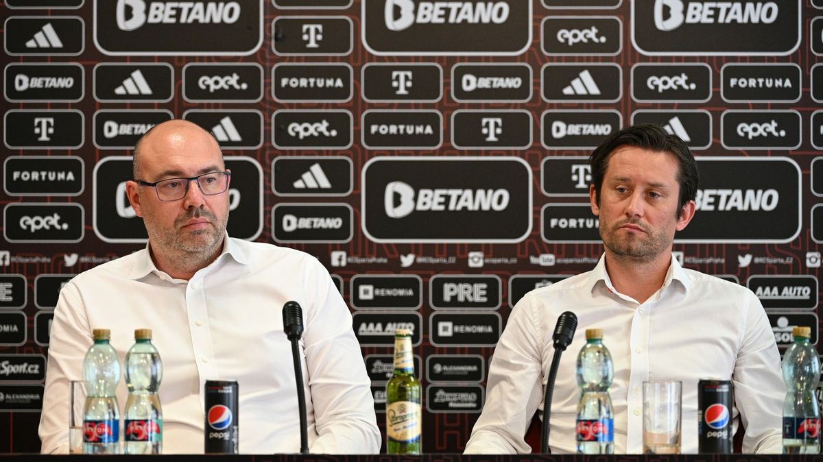 Sezona Sparty je prachbídná, ale konec Rosického se neblíží, řekl Čupr
