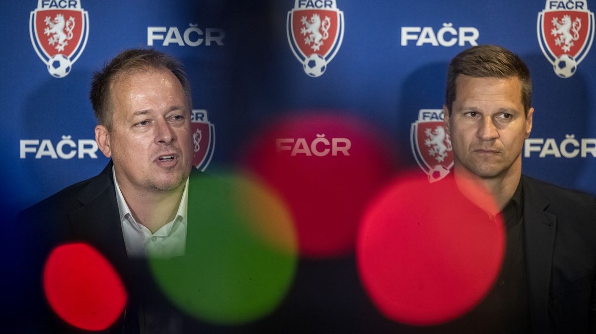 Výhra Plzně a Slavie, porážka Sparty. Počkejme, jak si Trunda povede