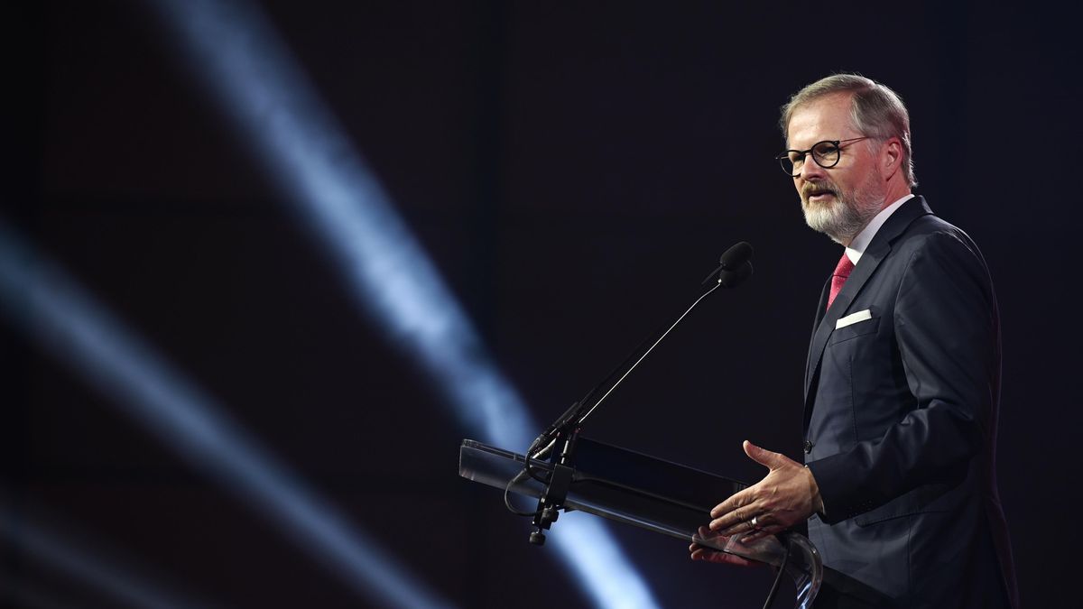 Kvůli aféře s bitcoiny premiér svolá bezpečností radu. Stát mohl být zneužitý