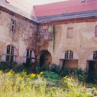 Ruina kláštera v roce 1991.