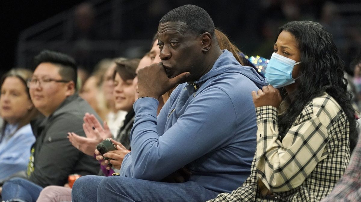 Bývalé hvězdě NBA hrozí za střelbu na parkovišti vězení