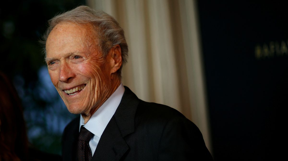 95letý Clint Eastwood chystá další film. Hollywood je plný remaků, lituje