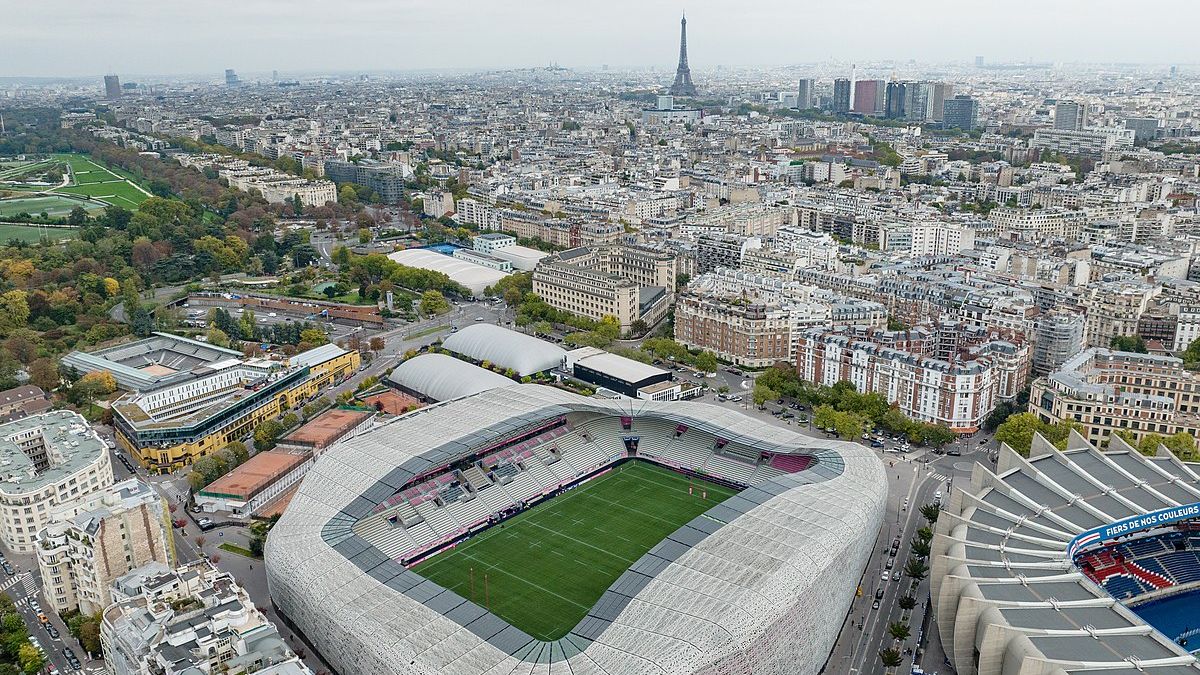 Miliardáři převzali Paris FC. Stěhují jej do první ligy i vedle soupeře
