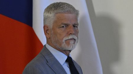 Pavel s lídry mluvil o obraně. Babiš zvažuje trestní oznámení na ministerstvo