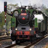 ... a kolem sviští další parní skvosty.