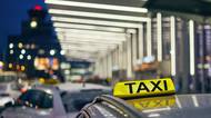 Taxíky na letišti 2025. Špatný film pro hodně velké pamětníky