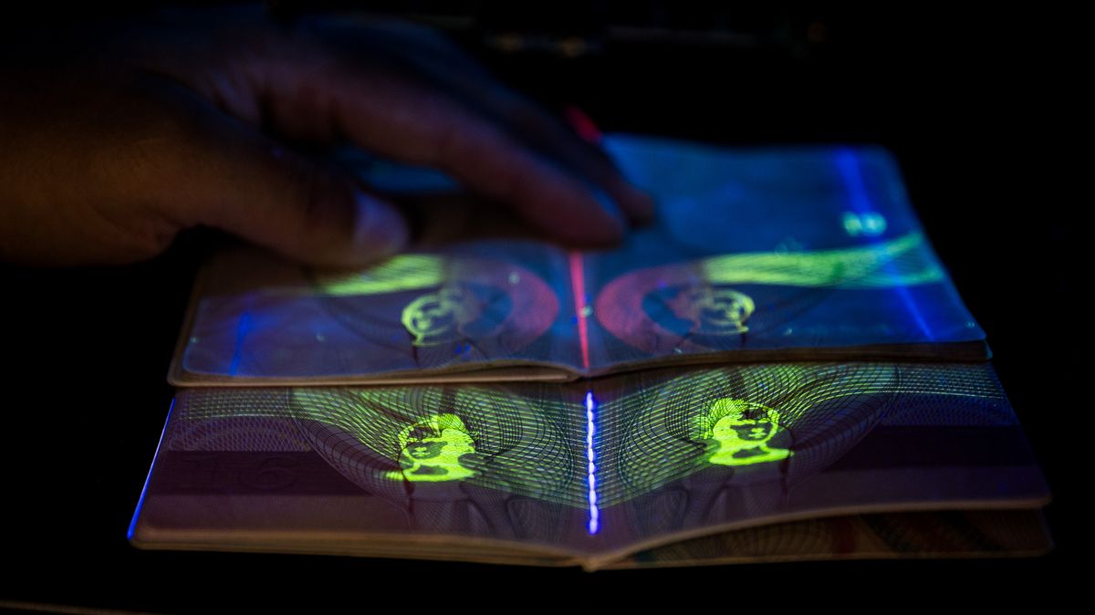 Falšuje se i průkaz zdravotně postiženého. Vyzkoušeli jsme roli specialisty